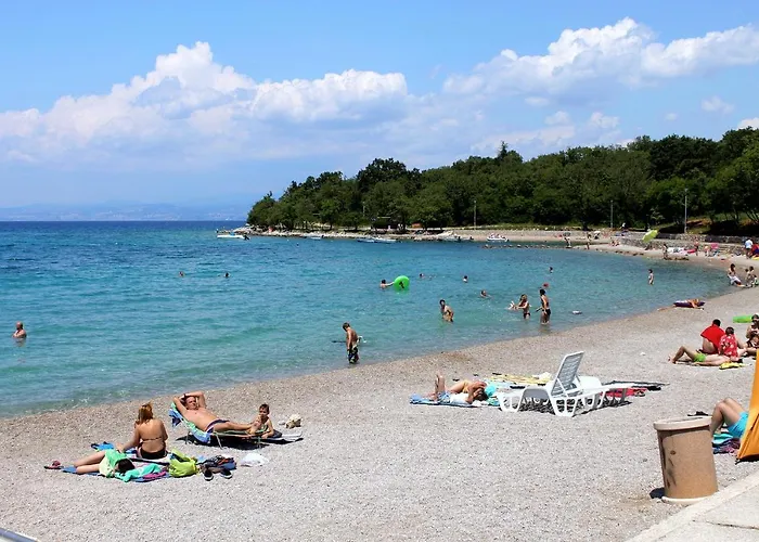 Gostinjska kuća Apartments And Rooms With Wifi Njivice, Krk - 5362 Njivice
