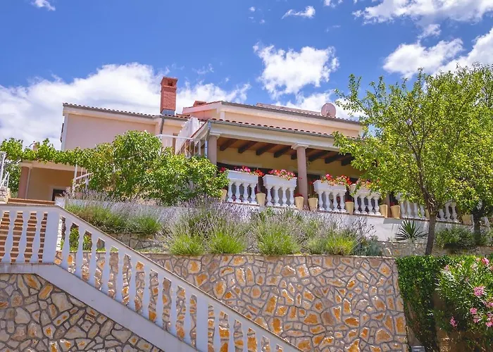 And With Wifi Njivice, Krk - 5362 3*